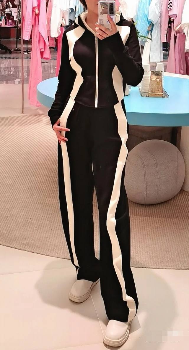 Suit Autumn and winter suit high-end European goods fishbone sports suit street-