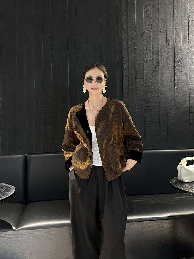 Jacket The highest version on the market, a double-sided, double-wear hit, with