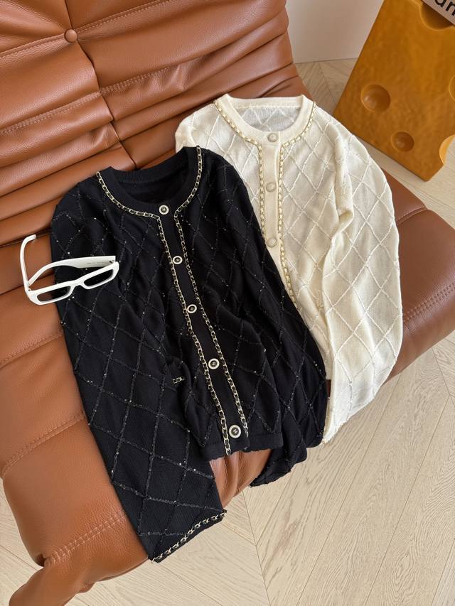 25 Early Autumn Chain Design Diamond Cardigan Middle-aged Style Fashionable Feel