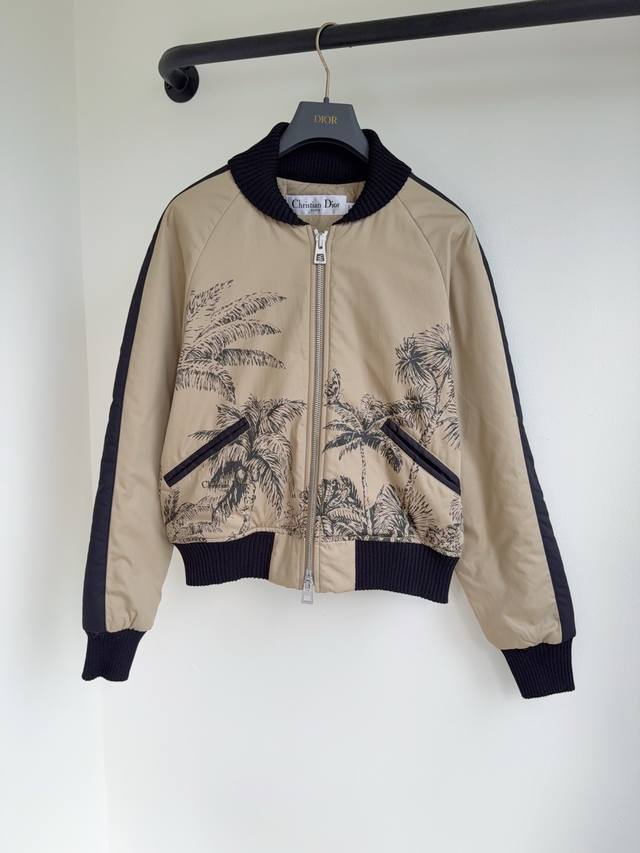Dio25's new fall beige cotton gabardine jacket with a black Papillon Jouy print