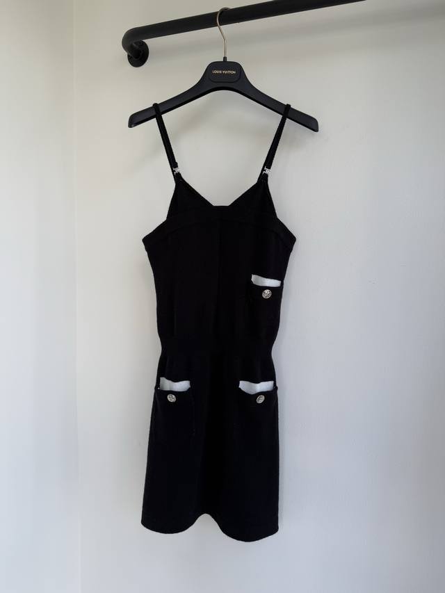 Chan25's new autumn suspender 3D sleeveless waist-cinching knit dress is now ava