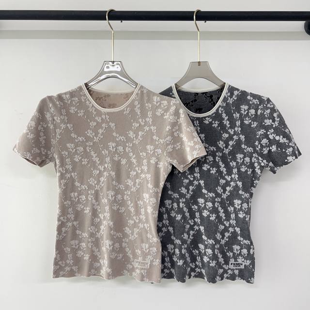 Fendi 25 new jacquard round neck short-sleeved topMaterial: CottonColor: Black g