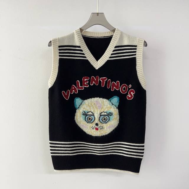 Valentino 25 new cat embroidered vest vestMaterial: woolColor: blackSize: Sml