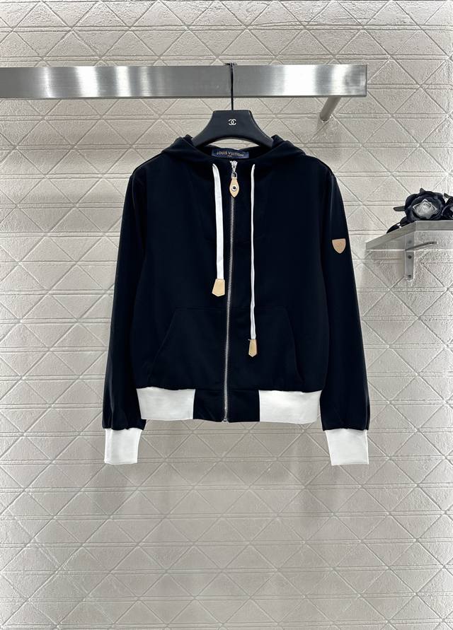 Louis Vuitto*2025 New Arrivals Casual Jacket, Overcoat, and Shorts Set. Made of