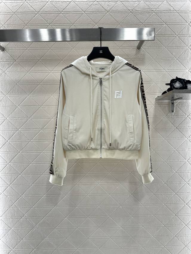 Fend*2025 new arrivals: hooded jacket and wide-leg trousers set. Custom-made Yb