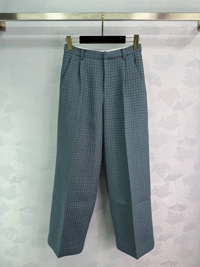 Chane *New* Lapel Blazer and Pants, New Arrivals 25th Early Fall Collection. Thi