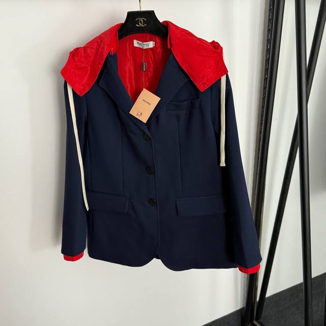 Style No. 20255375 Miumi's newest hooded long-sleeved suit jacket with back log