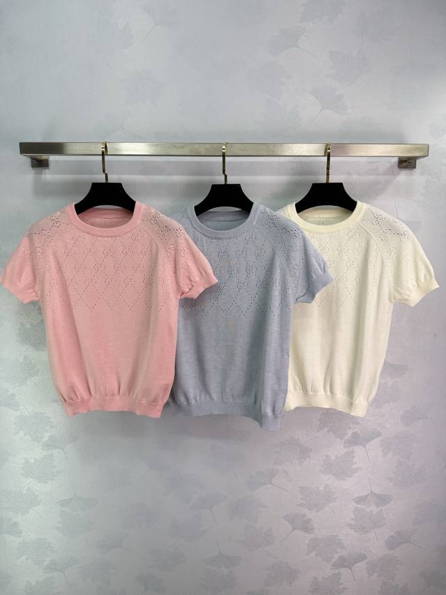Gu*2025 Early Fall new hollow knit short-sleeved top with a refined diamond-patt