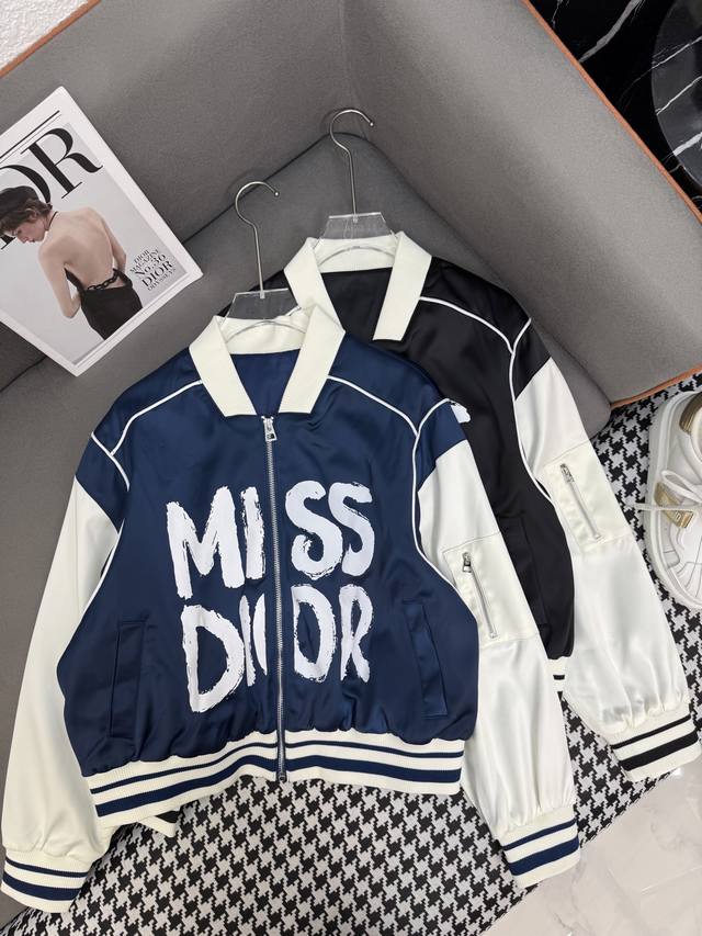 Dio* 25Ss new jacket with threaded stitching and Miss pattern print decoration.