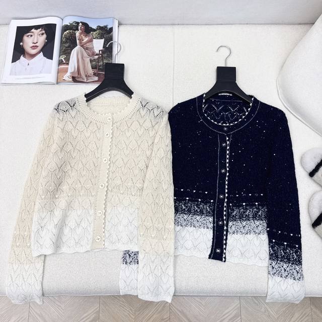 C's 25Ss latest autumn and winter contrasting color stitching round neck knitted