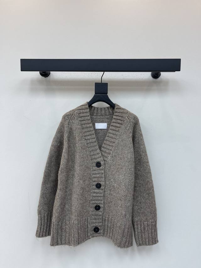 Maison Margiel*25 new Mm6 Margiela loose button knitted cardigan with a large V-