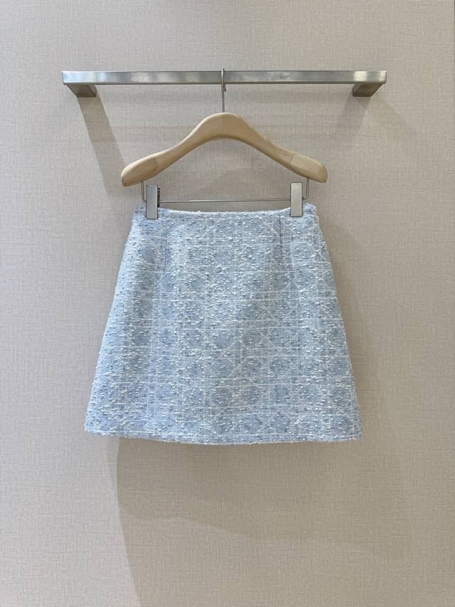 New arrivals from ! This classic retro plaid skirt features a comfortable blen