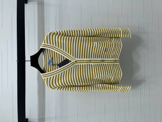 New, original, high-quality prad* from the latest 2025 Early Fall collection! S