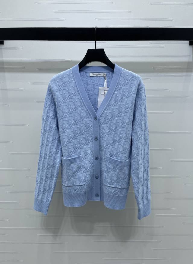 New, original, high-quality Dio* 2025 Early Fall Collection! V-neck knitted car