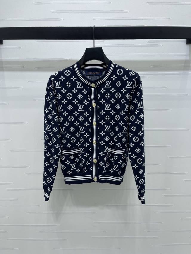 New, original, high-quality Louis Vui*Ton 2025 Early Fall collection! Knitted c