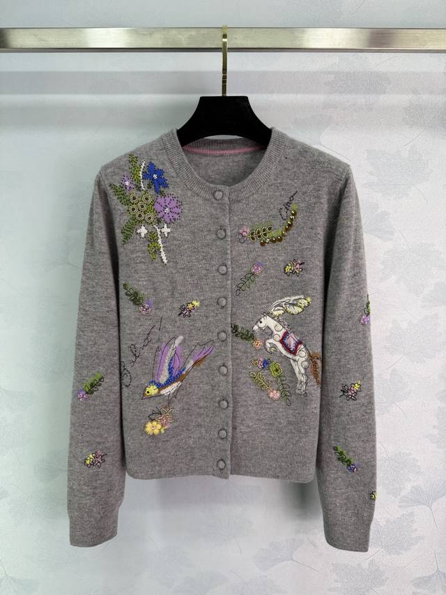 Er*25 Early Fall 1980s Collection, featuring heavily crafted intarsia embroidery