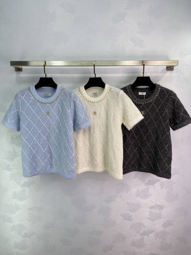 Ch*2025 new Chanel diamond-patterned knit short-sleeved top with a chain detail