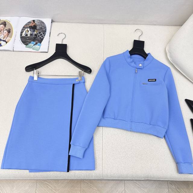 Fashionable outfits. Miu 25Ss latest autumn/winter logo badge-embellished casual