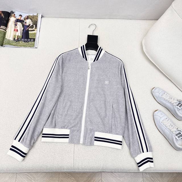 Hot-selling item recommendation: Ce 25Ss' latest fall/winter light gray velvet