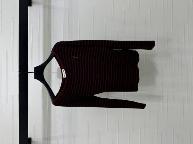 New, original, high-quality Ysl* 2025 Early Fall collection! Striped off-should