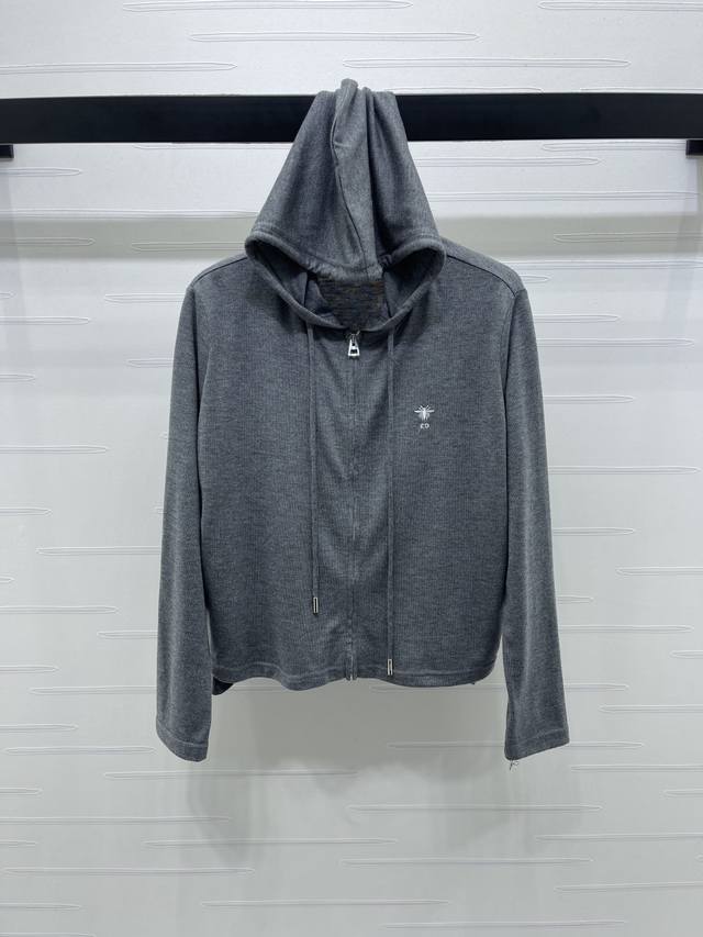 New, original, high-quality Dio* 2025 Early Fall collection! Hooded, zip-up lon