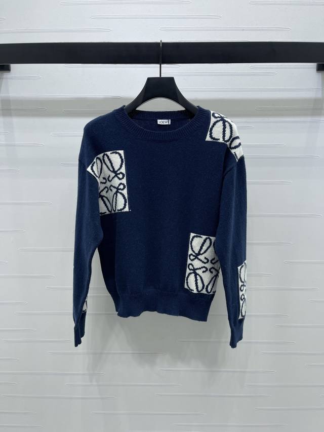 New, original, high-quality Loew* 2025 Early Fall collection! Crew-neck jacquar