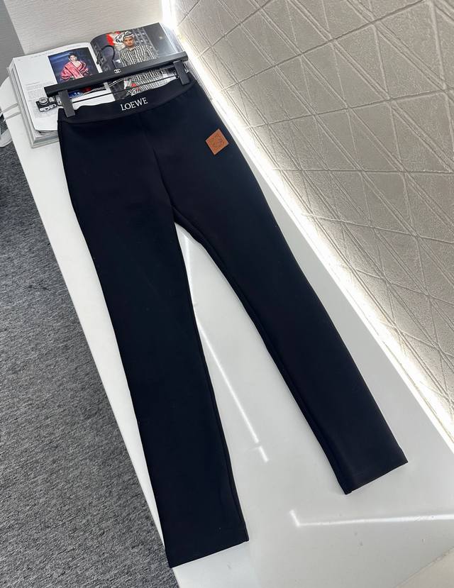 Loew* 2025 new arrival: high-stretch webbing leggings. Made from custom Yb impor