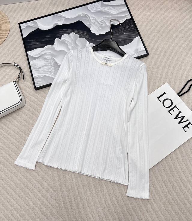 Chanel 24Ss ski collection ruffled lettering long-sleeved top with a hollowed-ou