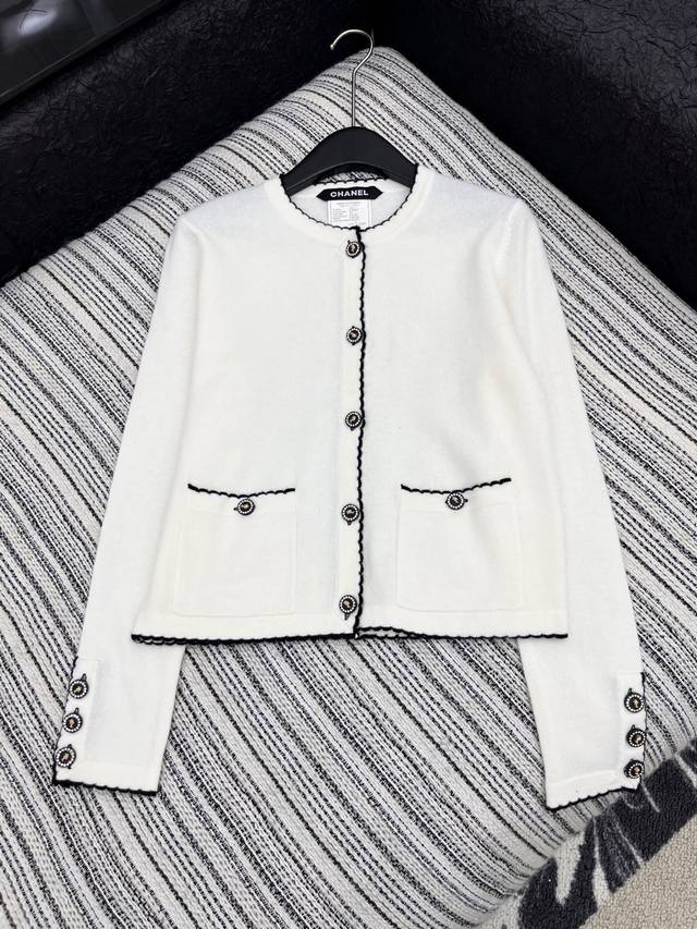 Hot item in stock Original quality Chan*