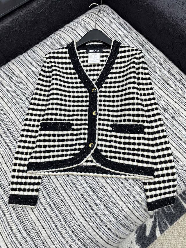 Hot item in stock! Original quality Chan*