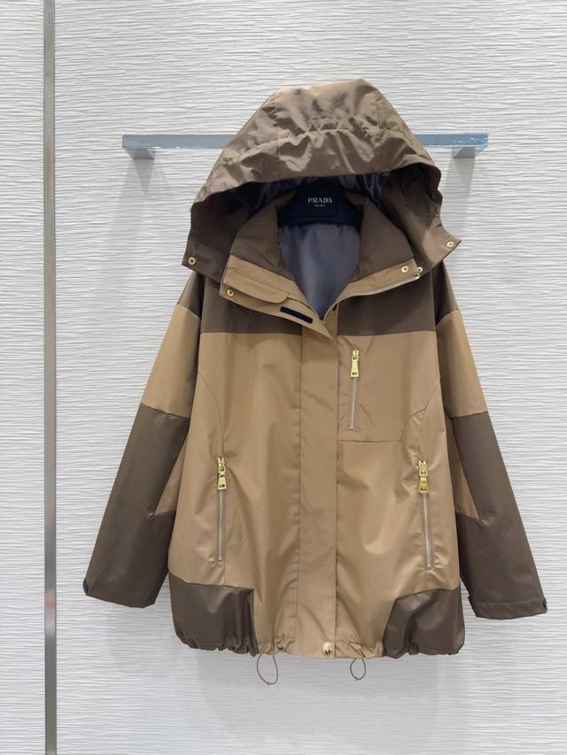 prad* 2025Fw's newest coats are instantly popular after shipping. This custom de