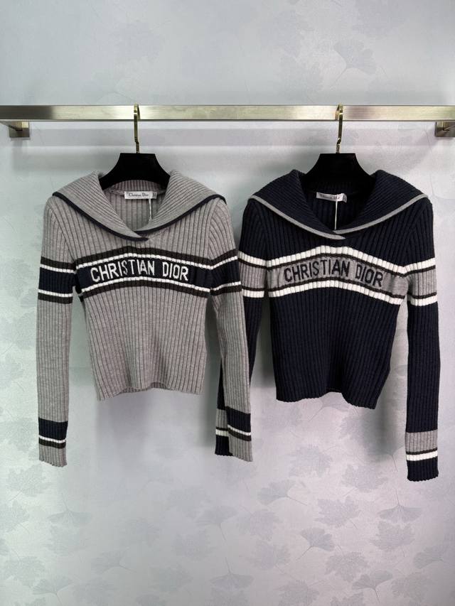 Dio*25 Early Fall new navy-neck sweater featuring a classic logo on the chest. C