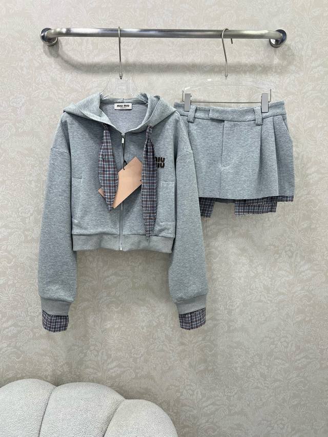 Short Skirt Details Miumi*25's new stylish faux two-piece color-blocked sweatsh