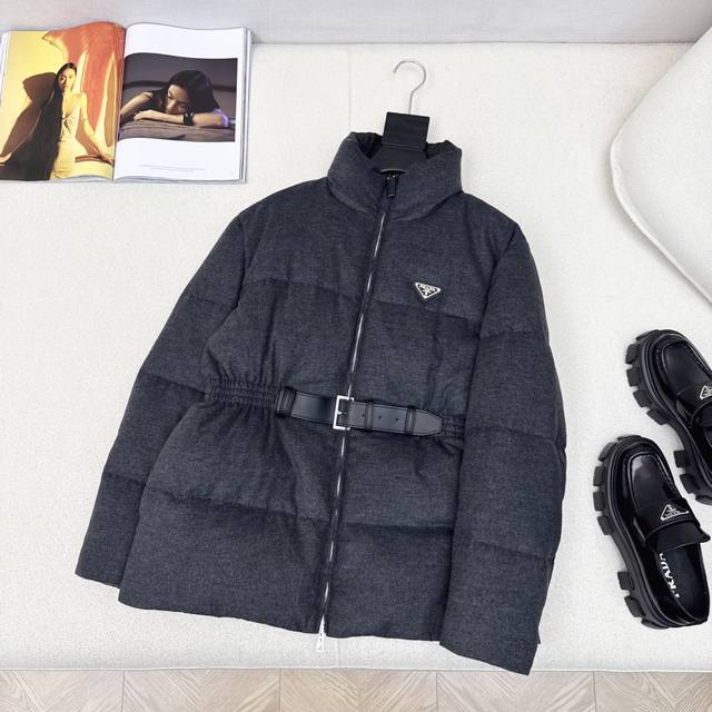 Hot-selling item, pd 25Ss, the latest fall/winter style, stand-up collar, belted