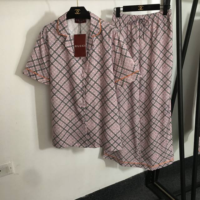 Style No. 20253570 Gucc* New home style casual suit, chain plaid print short-sl