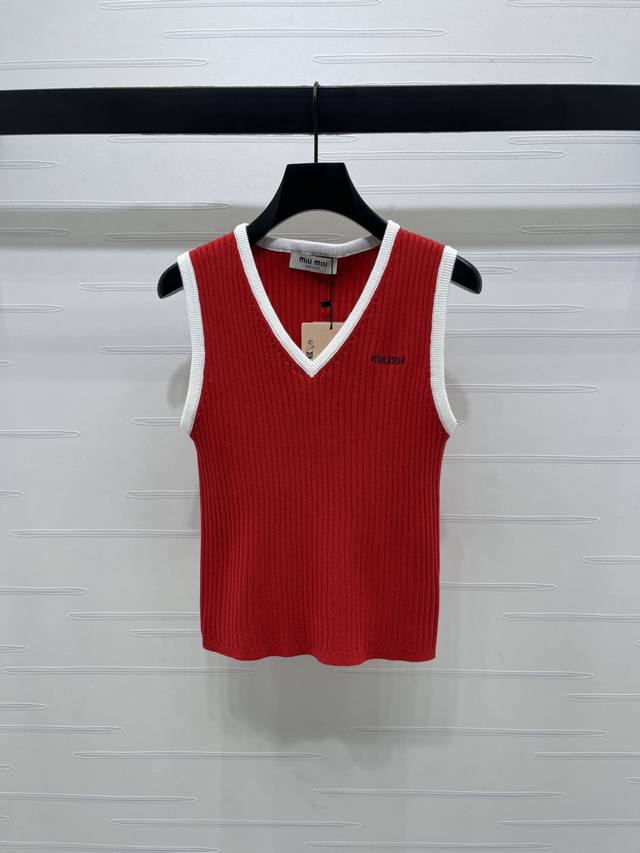 New, original, high-quality, Miumi* 2025 Early Fall collection! Ribbed V-neck k