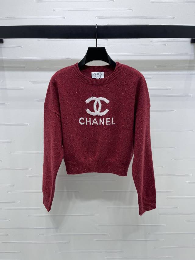 New, original, high-quality Chane* 2025 Early Fall collection! Crew-neck, lette