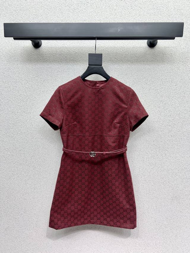 G's classic red jacquard dresses are made of high-quality imported, high-density