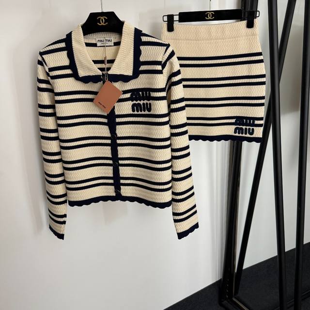 Style No. 20254504 Miumi* new knitted suit, logo embroidered letter long-sleeve