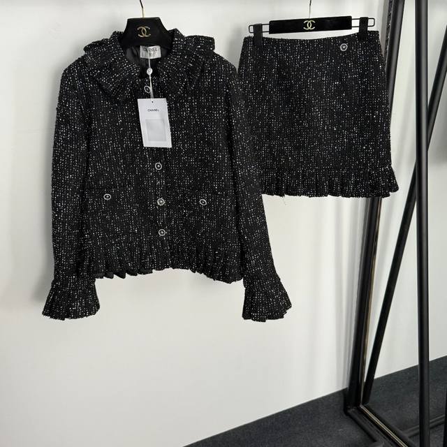 Style No. 20255247 Chane* newest ladylike suit, a sequined ruffled collar tweed