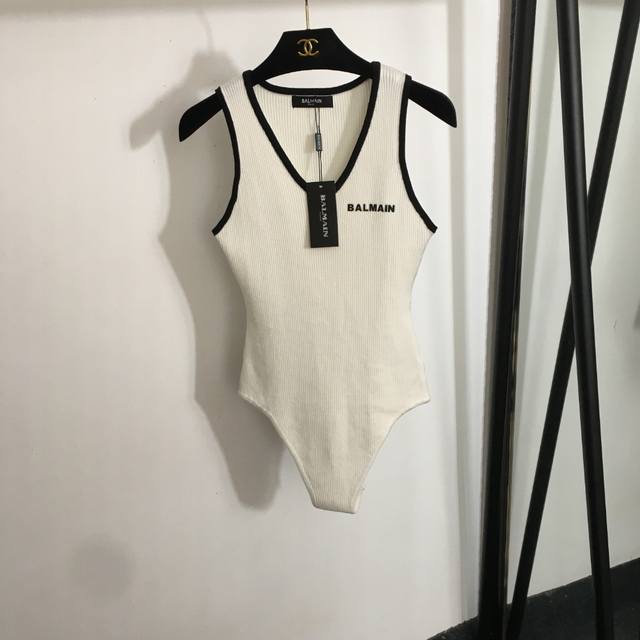 Style No. 20251807 Balmai* new chest logo offset printing color-blocked hem V-n