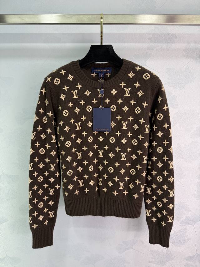 Lou*'s new 2025 early fall embroidered jacquard pullover sweater! Synced to the