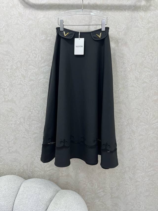 Valentino*Valentino's new 2025 collection features elegant Hepburn-inspired flap