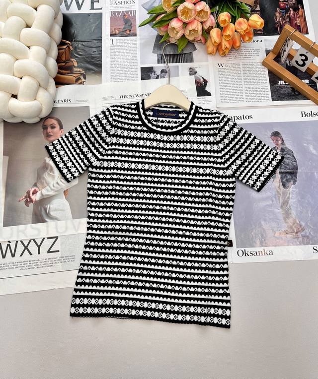 Louis Vuitton 2025 new crochet knit short-sleeve, custom yarn weaving texture, h