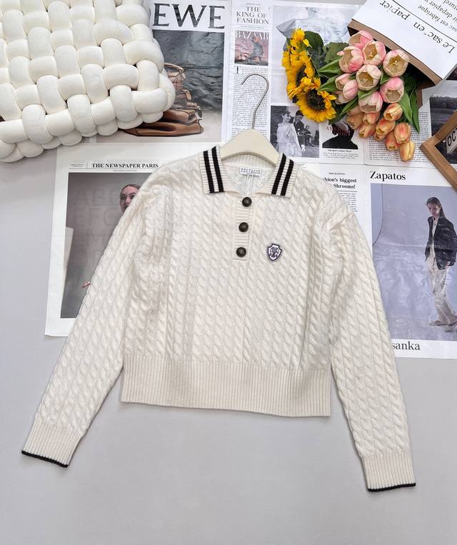 Brunello Cucinelli's new fall/winter 25Fw collection features a youthful, logo-e