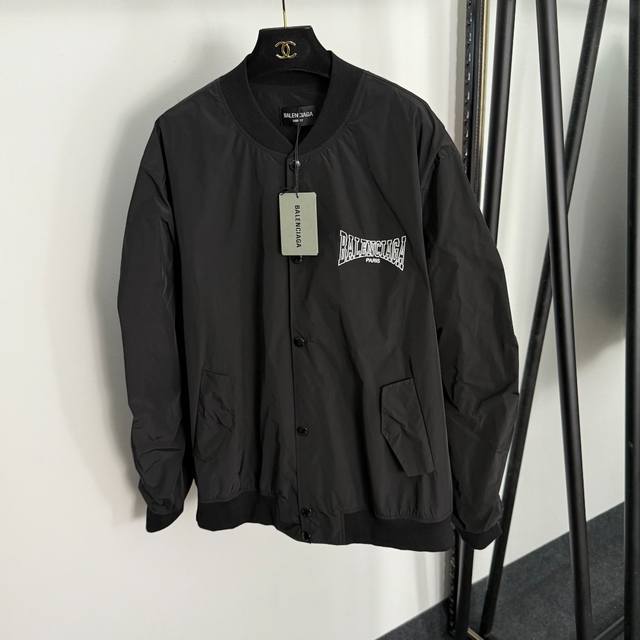 Style No. 20255222 Balenciaga's newest logo embroidered long-sleeved zippered w