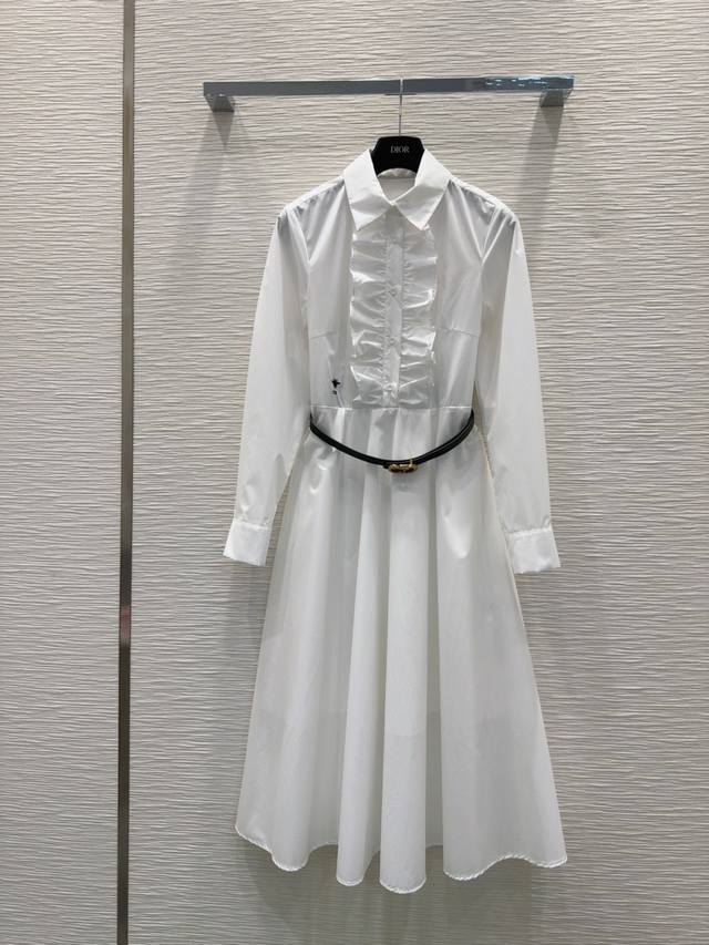 Christian Dio* 2025Fw new leaf-print ruffled shirtdress. Understated luxury, the