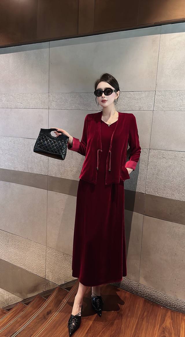 New silk velvet new Chinese style thin jacket in two colors and five sizes, win