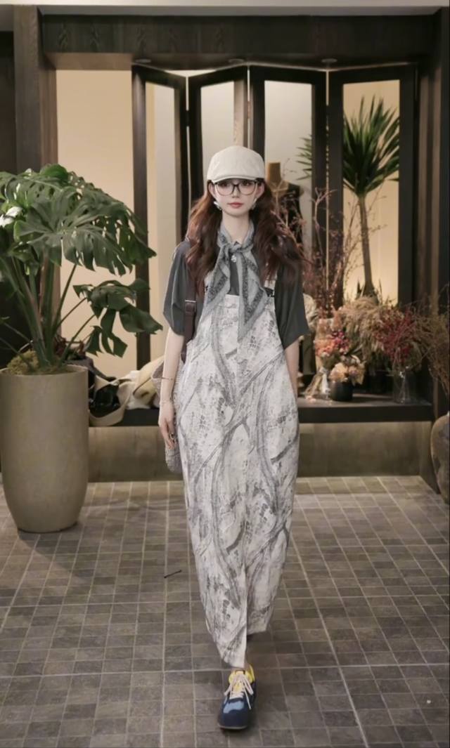 Ink-print high-count cotton and linen suspender skirt Loose straight version hid