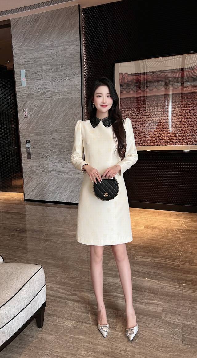 Black and white 5 sizes S XXL high-end boutique imitation silk camellia skirt au